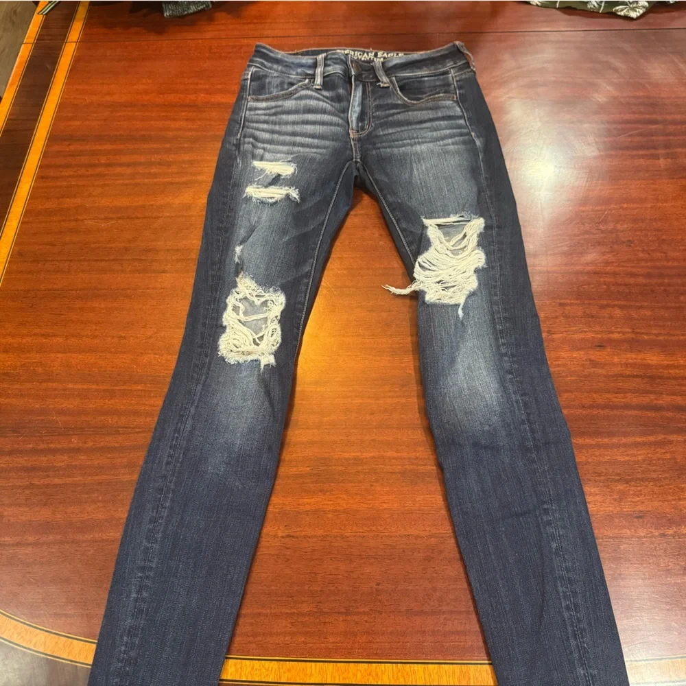 American Eagle Outfitters Dark Blue Distressed Skinny Jeans - Picture 1 of 5